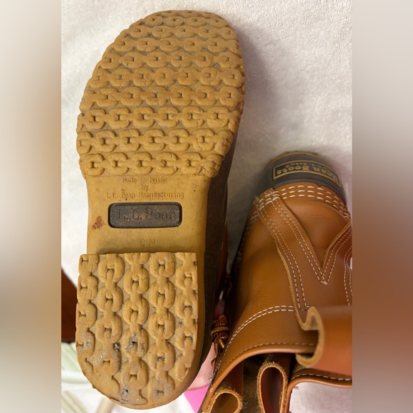 L.L. Bean Ladies Bean Boots in Tan and Brown AKA “Duck Boots” 🤎 - Picture 10 of 11